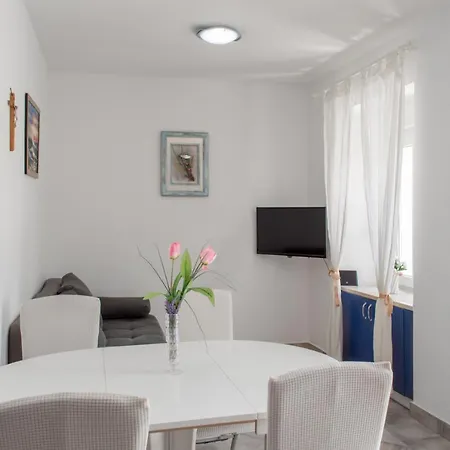 Marijana - Old Town Centre Apartment